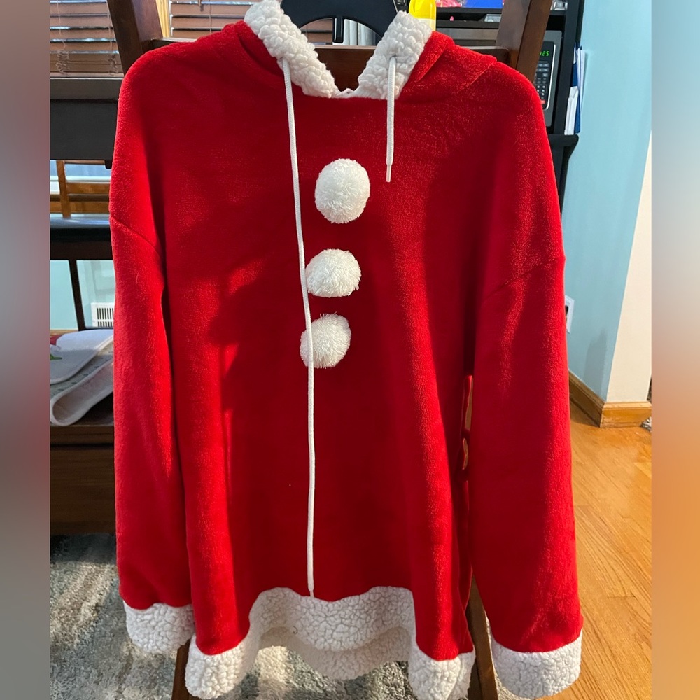 Forever 21 Christmas shirt